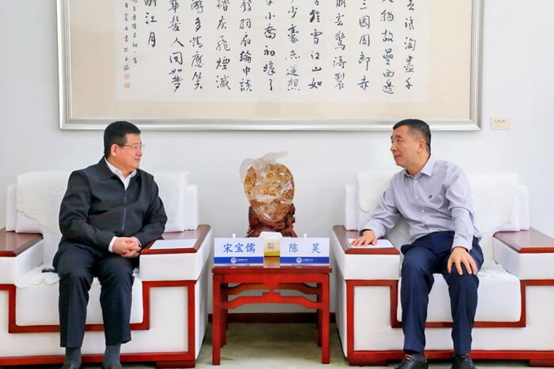 校党委书记宋宝儒会见陈昊董事长一行
